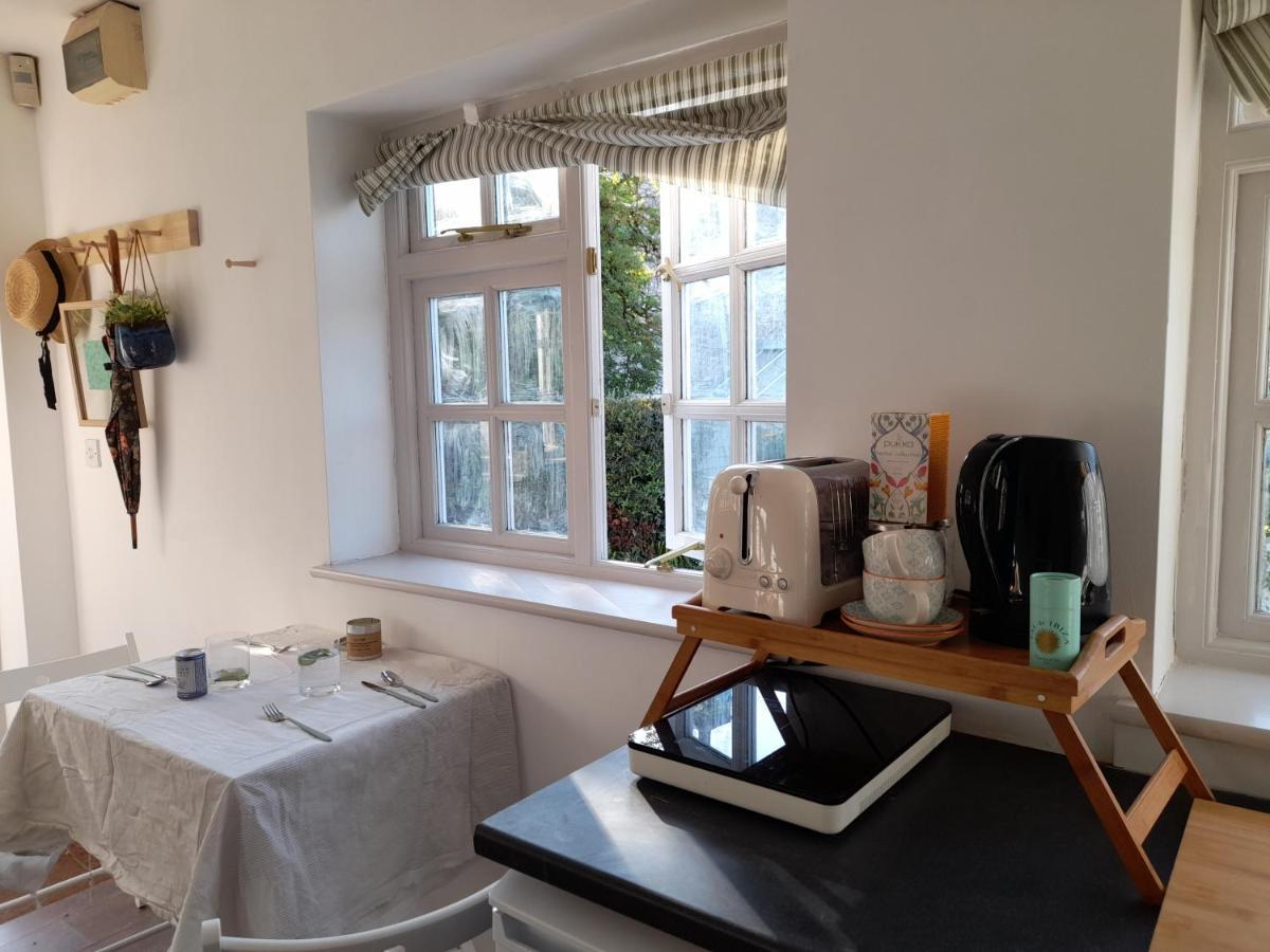 My Little Studio Farmborough Екстериор снимка