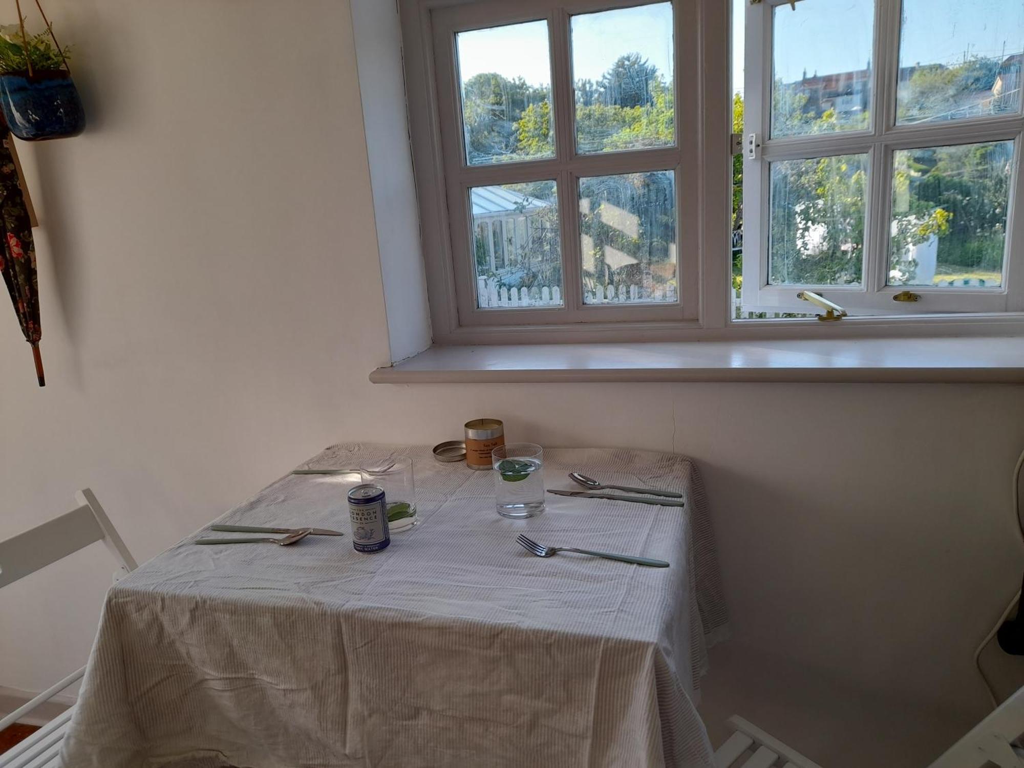 My Little Studio Farmborough Екстериор снимка